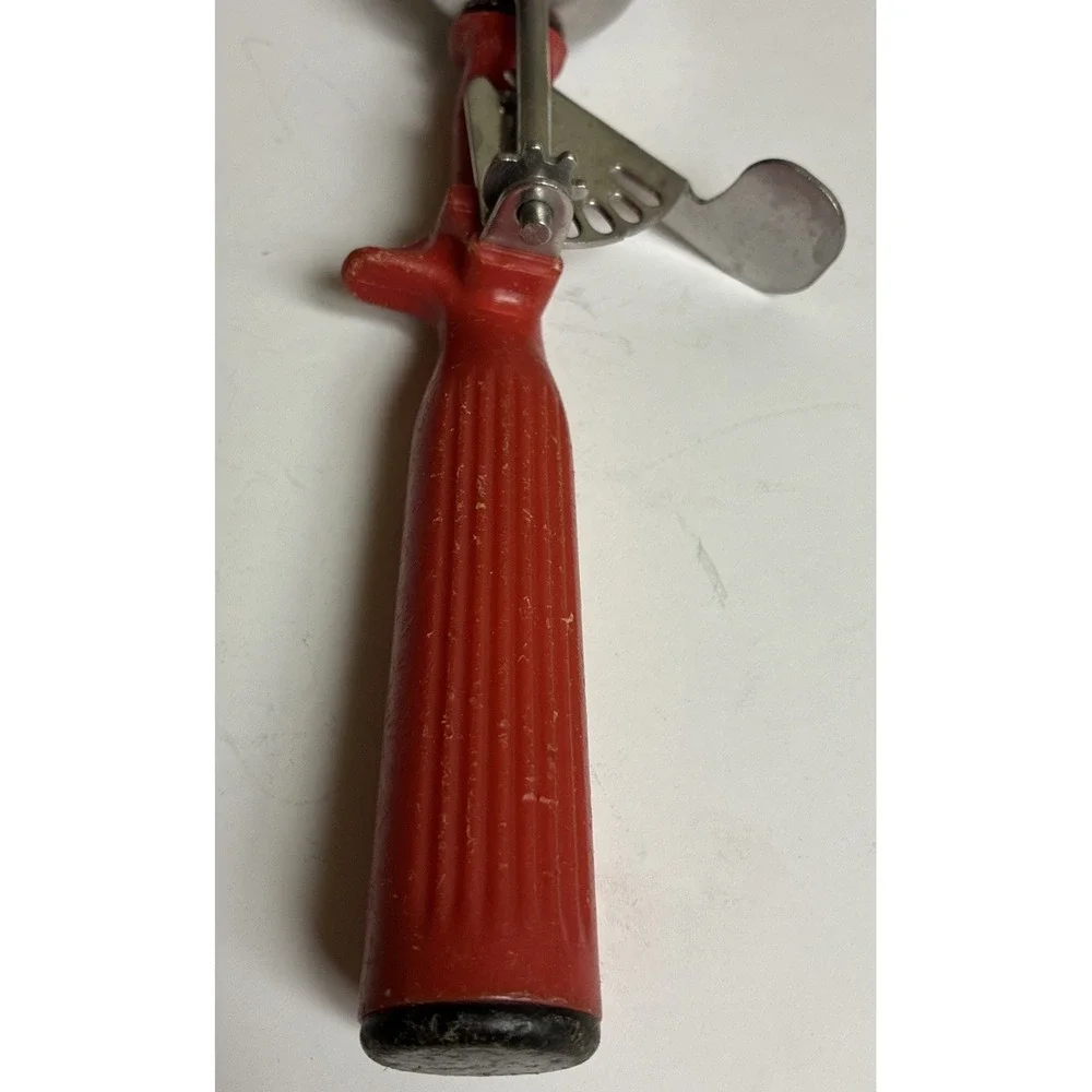 Vollrath Scoop #24 Red 1 1/3 oz Thumb Press Disher‎ Ice Cream Scoop USA Vintage